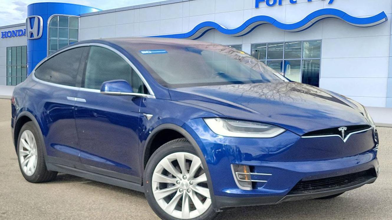 TESLA MODEL X 2020 5YJXCAE24LF301933 image